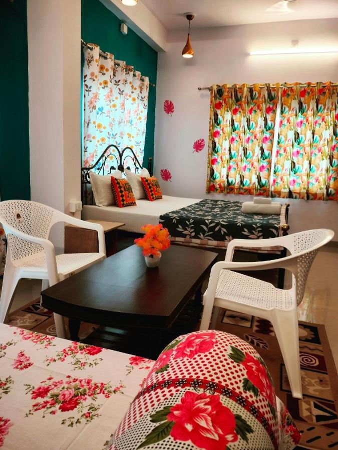 Krishna Stay Guest House Udajpur Pokoj fotografie